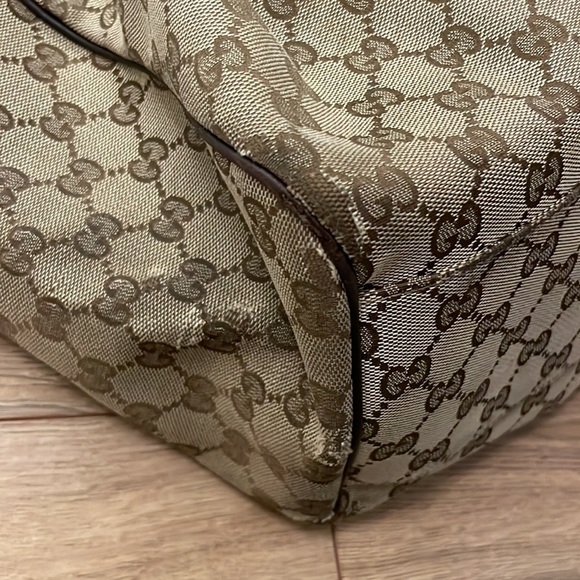 Authentic Gucci Large Sukey Bag - Picture 8 of 12